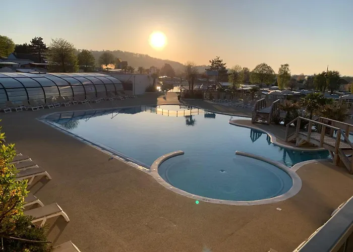 Mobil Sur 5 Etoiles Proche 乌尔加特